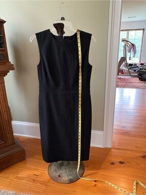 Ann Taylor Black Sleeveless Sheath Midi Dress